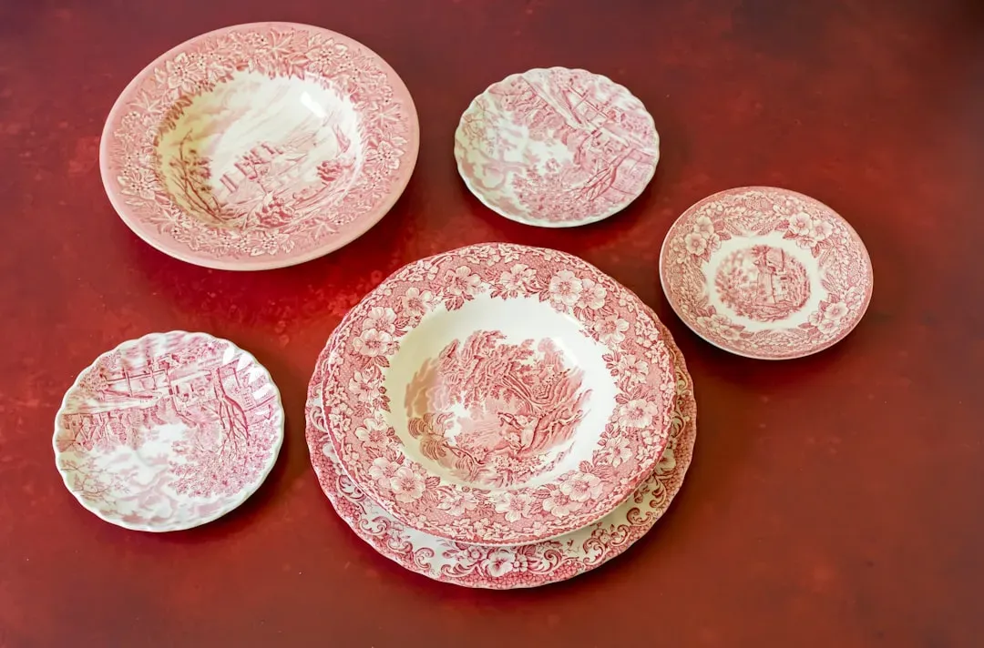 Wedgwood Seashell Nautilus Pearlware: Pink Perfection (Image Credits: Unsplash)