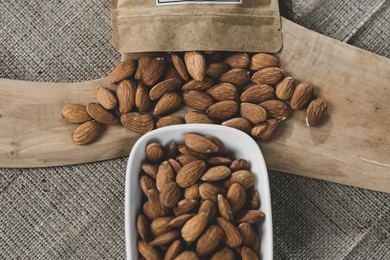 Almonds (image credits: pixabay)
