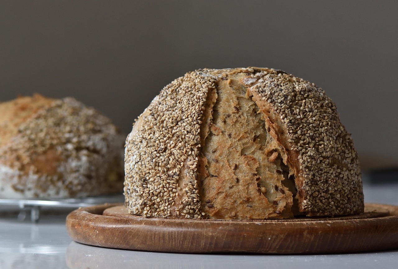 Swap White Bread for Whole Grain or Sprouted Bread (image credits: pixabay)