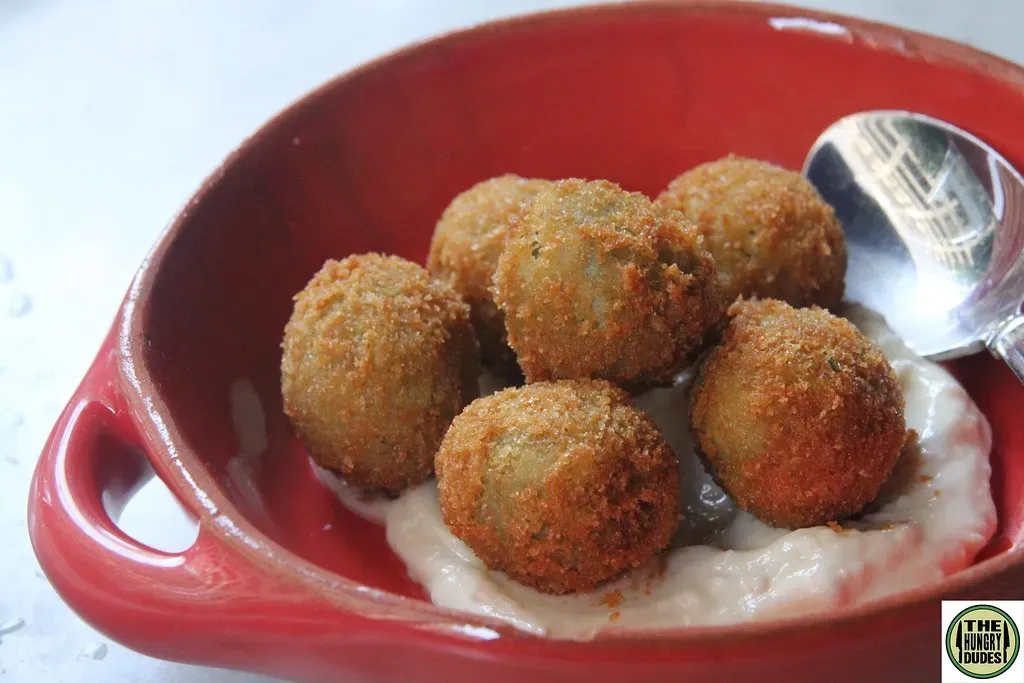 Olive Ascolane: Le Marche's Stuffed Fried Olives (Image Credits: Flickr)