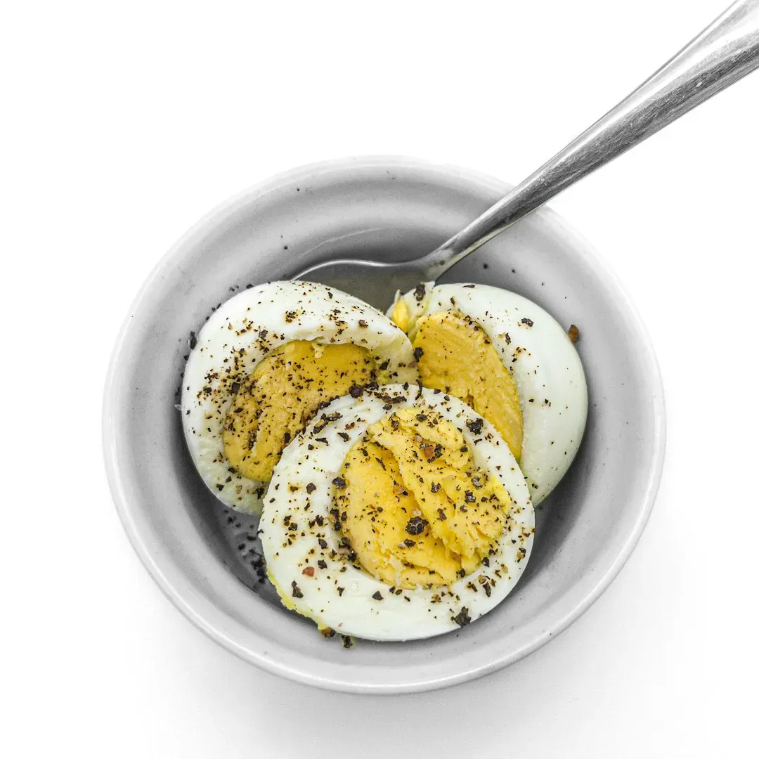 Eggs: Nature's Multivitamin for Pennies (Image Credits: Unsplash)