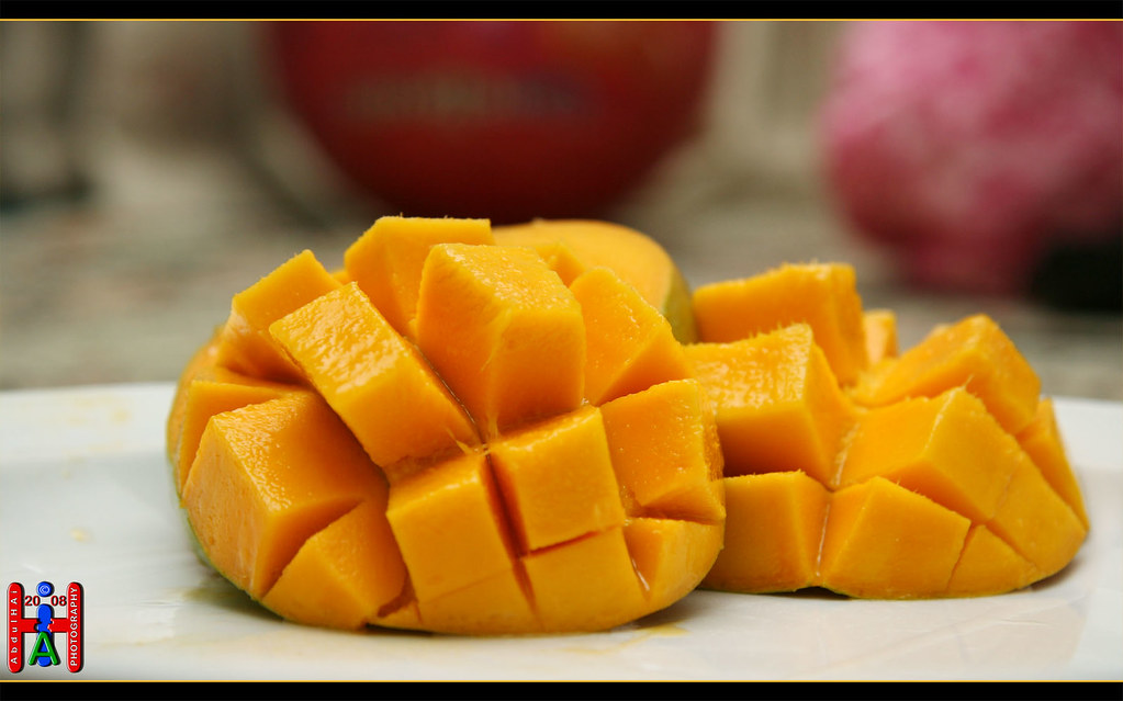 Mangoes - The Tropical Treat (image credits: flickr)