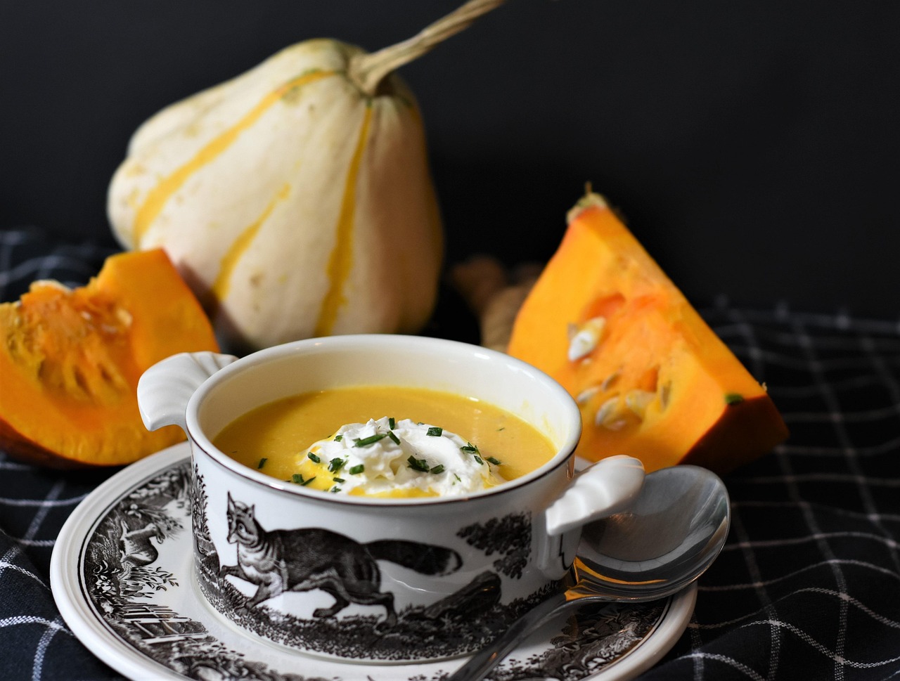 2. Classic Grilled Cheese and Soup (image credits: pixabay)