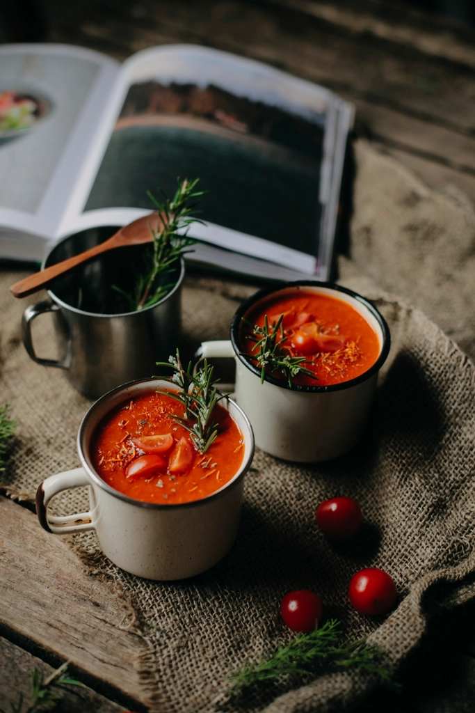 Quick Tomato Soup with a Twist (image credits: rawpixel)