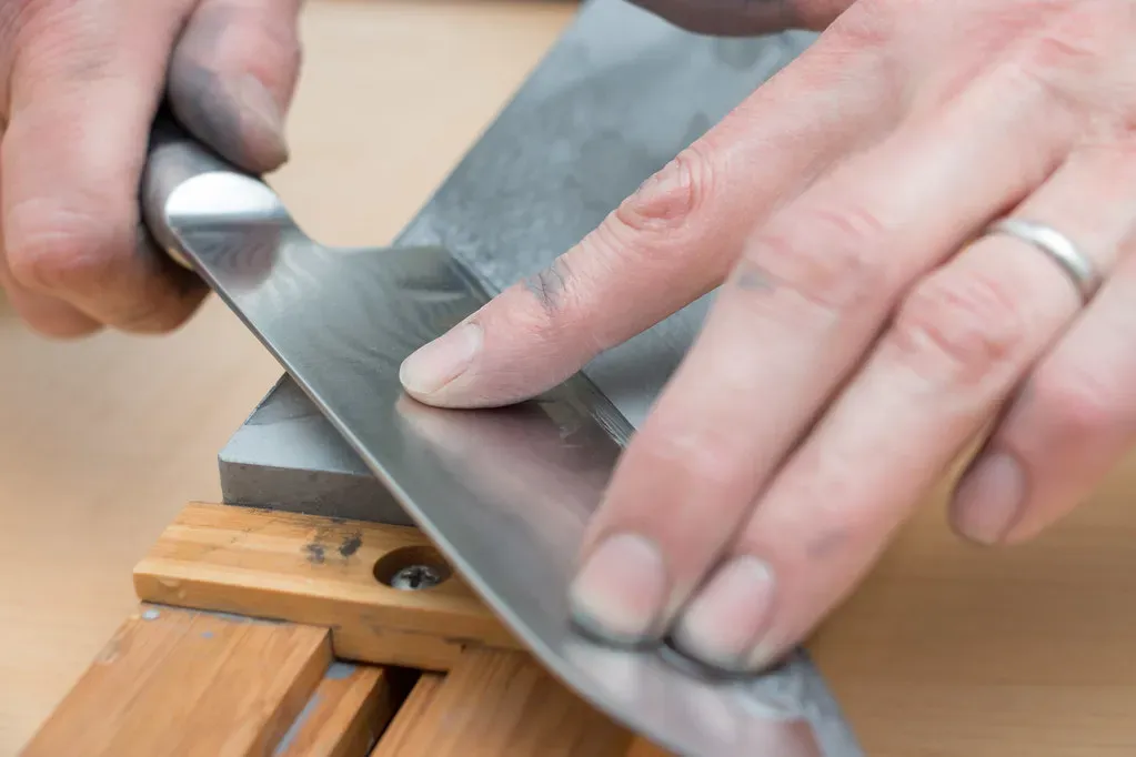 How Often Should You Actually Sharpen vs. Hone (Didriks, Flickr, CC BY 2.0)