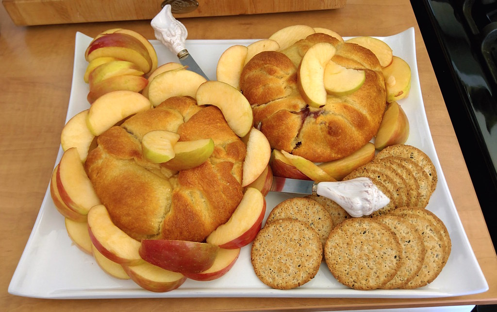 Air Fryer Baked Brie That Melts Hearts and Minds (image credits: flickr)