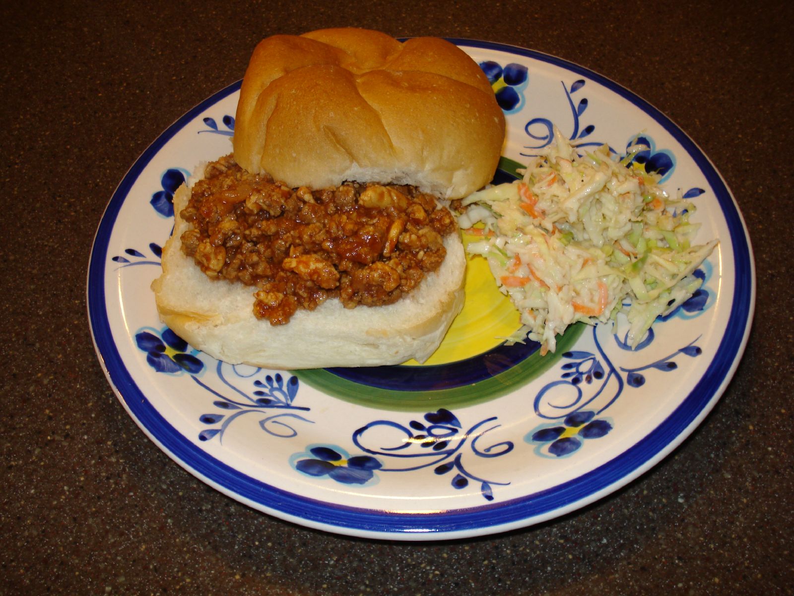 Sloppy Joes Make Their Triumphant Return (image credits: wikimedia)