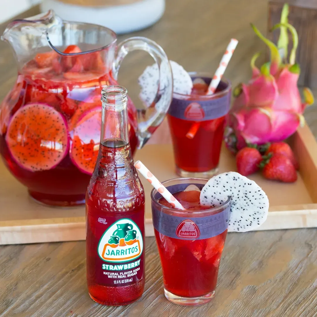 2. Fruit Punch: The Classic Crowd-Pleaser Hiding Its True Colors (Image Credits: Unsplash)