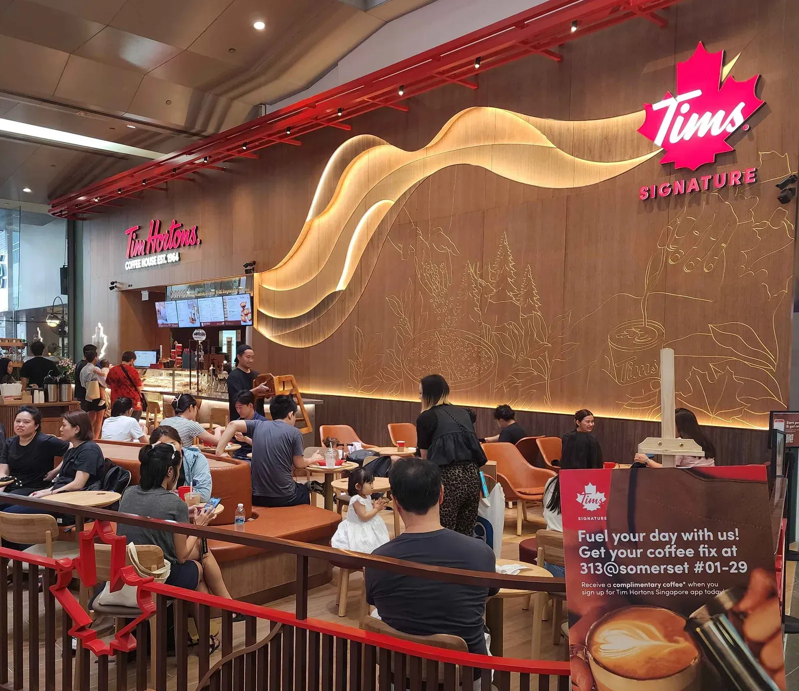 Canada: Fast Food in the North (Image Credits: Wikimedia)