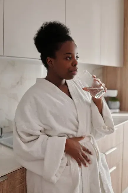 3. Not Drinking Water First Thing in the Morning (Image Credits: Pexels)