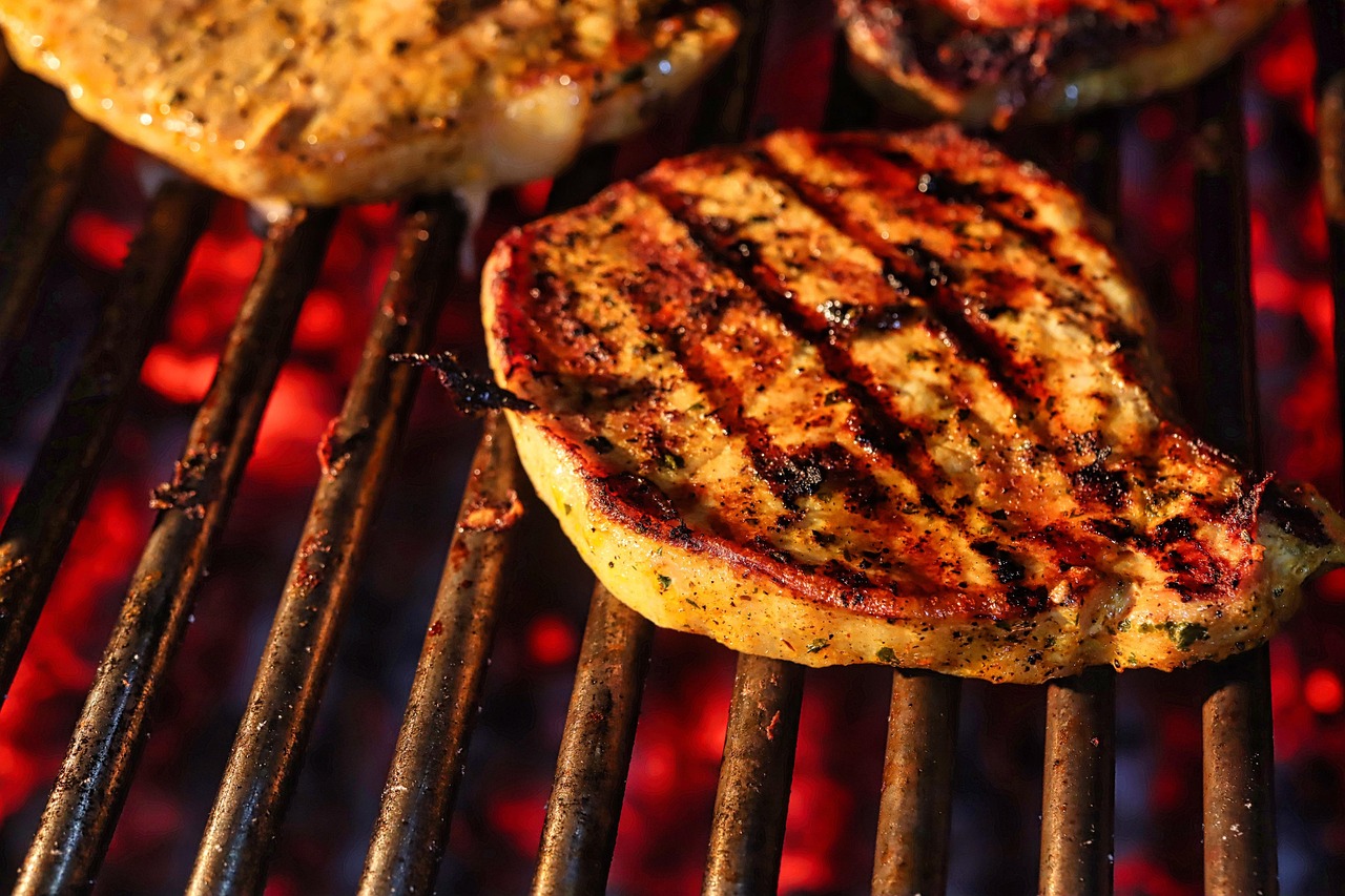 Charlie Brown's Steakhouse - The Northeast Favorite (image credits: pixabay)