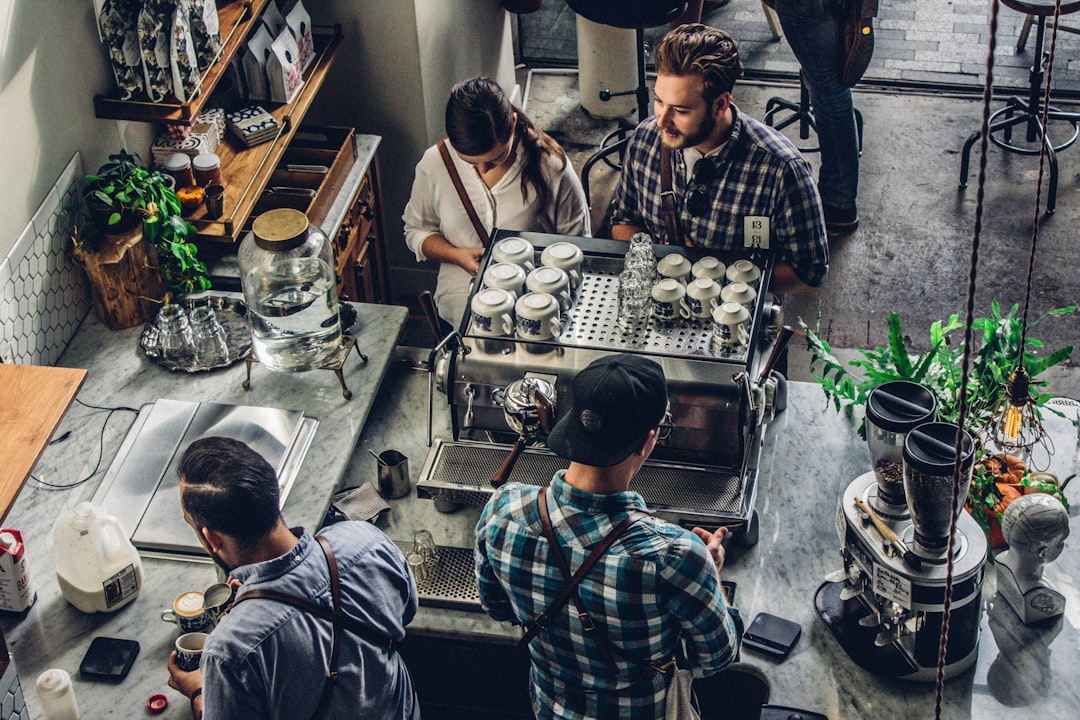 Collaborative Sourcing: Pooling Resources with Other Restaurants (image credits: unsplash)