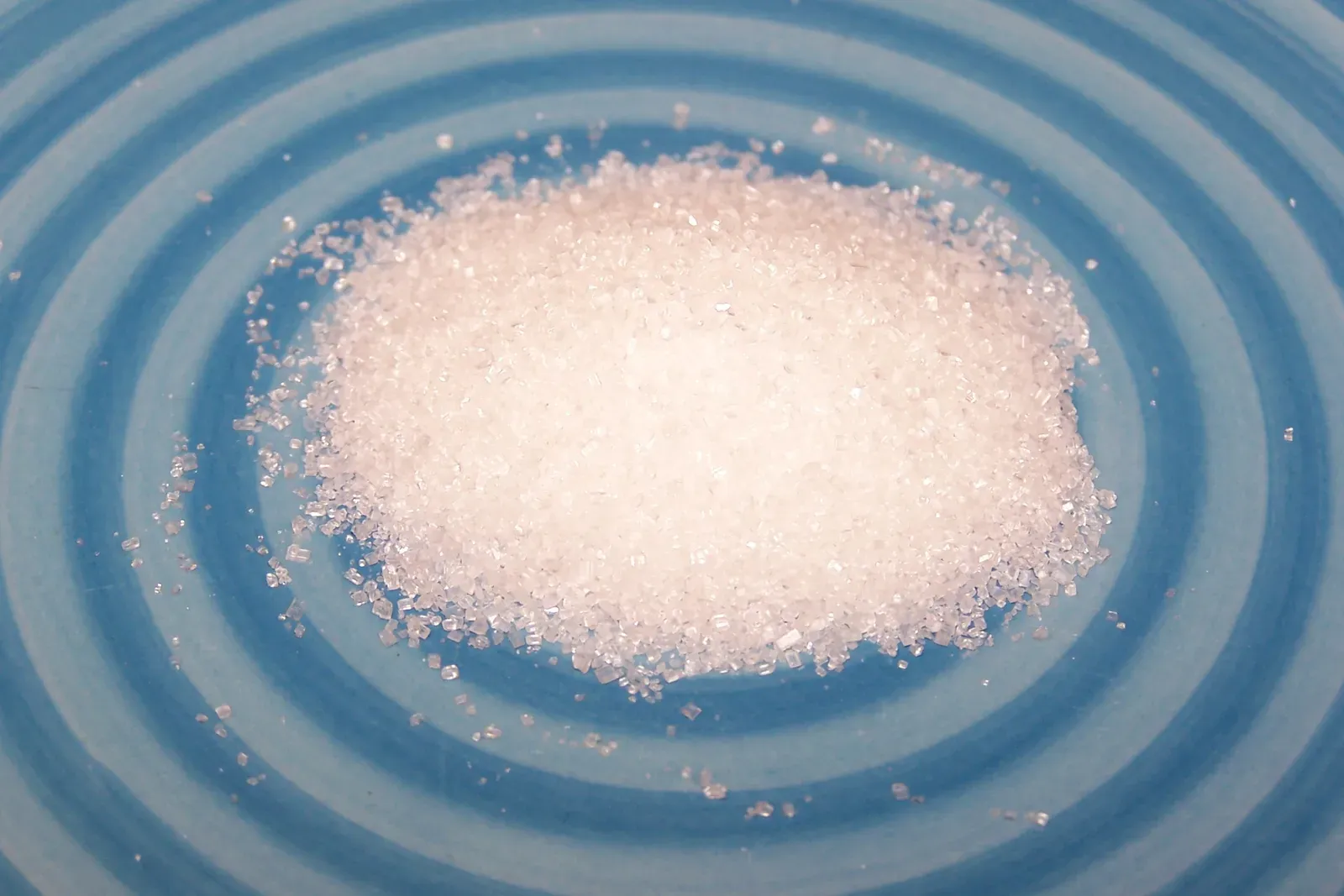 7. Sugar: Quietly Surging for Years (Image Credits: Wikimedia)