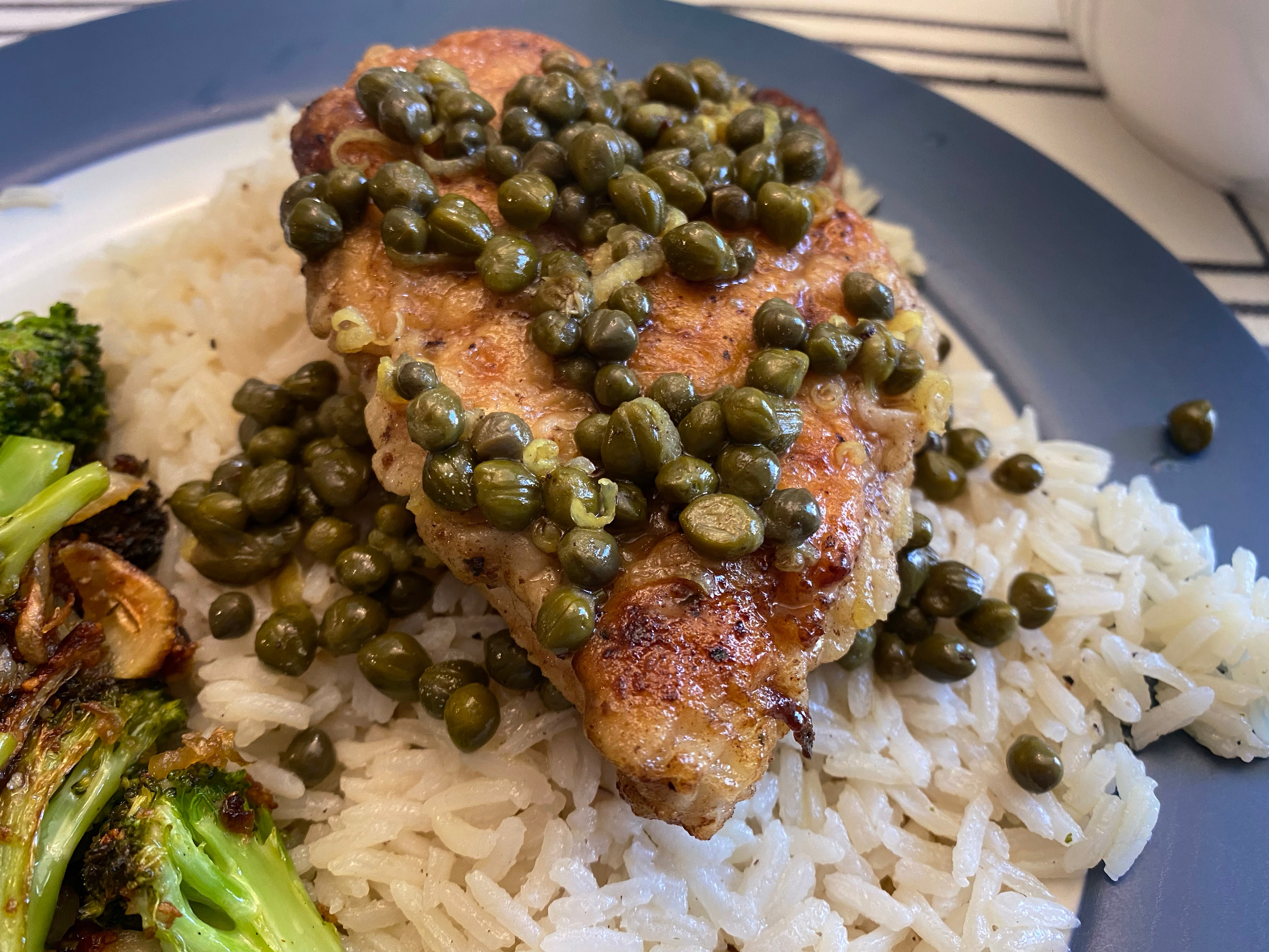 Chicken Piccata with Capers (image credits: By MattCC716, CC BY-SA 2.0, https://commons.wikimedia.org/w/index.php?curid=140923592)