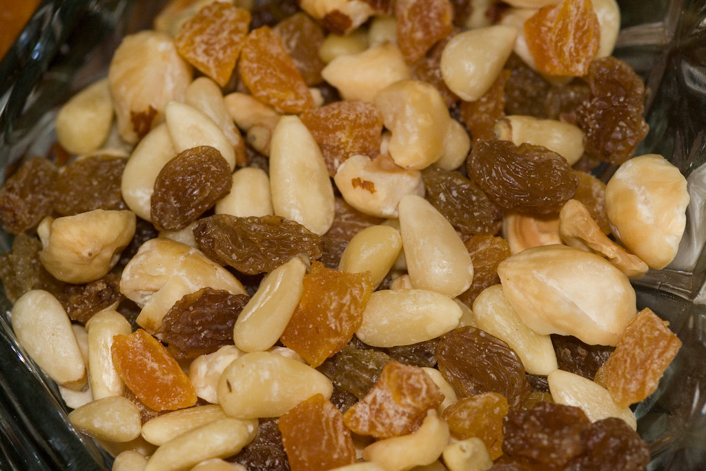 Nuts and Seeds: Small but Mighty Gut Warriors (image credits: flickr)