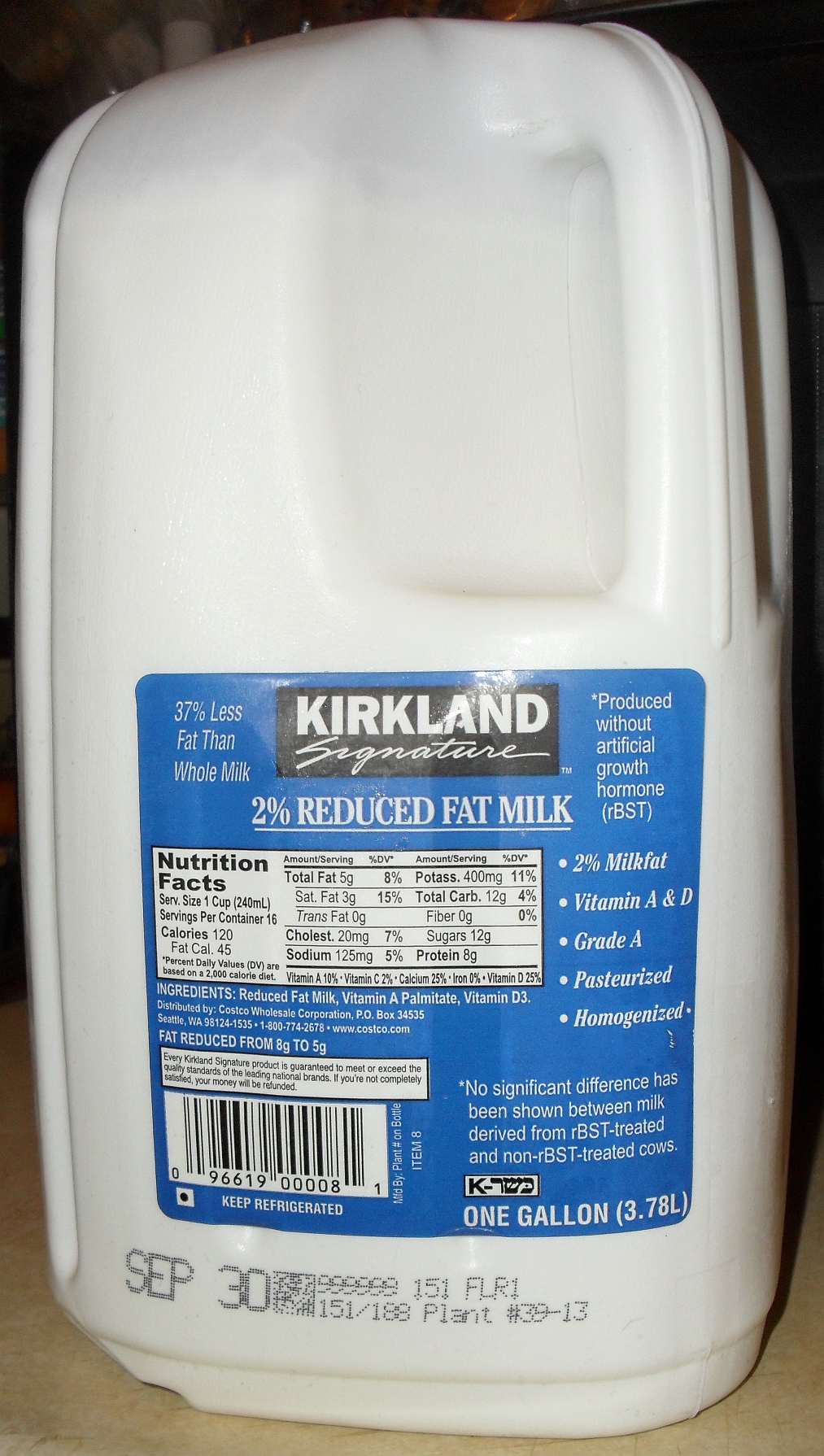 Kirkland Signature (Costco) - The Professional's Secret Weapon (Image Credits: Wikimedia)