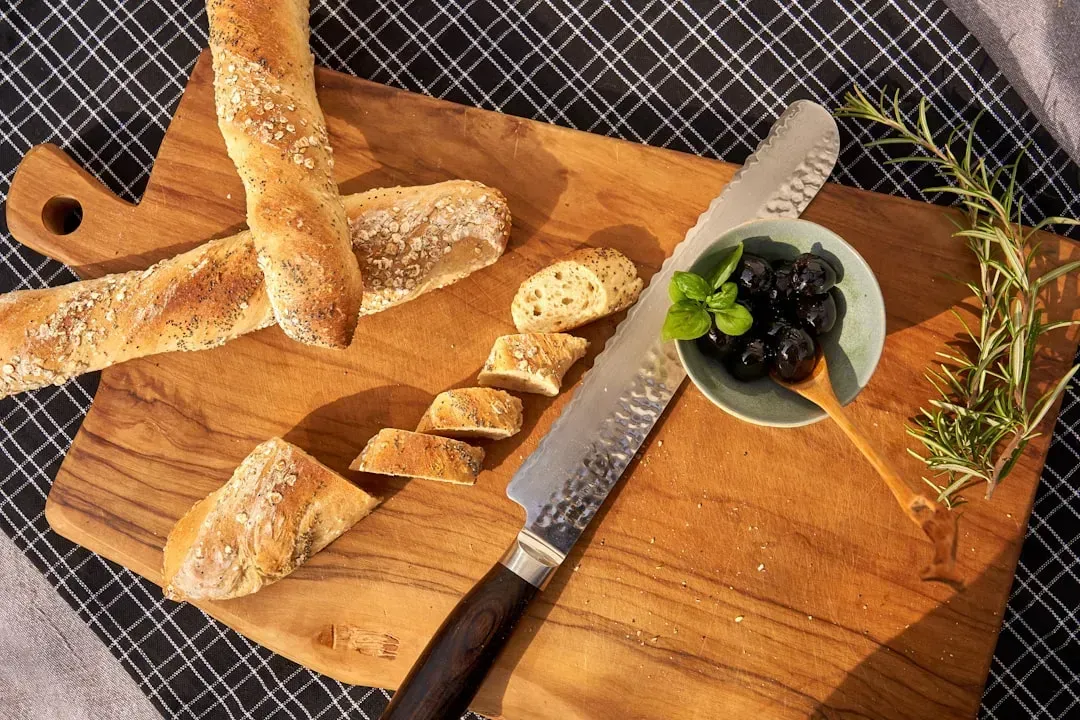 10. Olive Garden: The Breadsticks Can't Save It Alone (Image Credits: Unsplash)