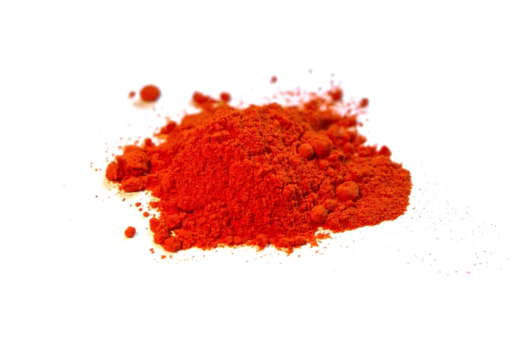 Paprika's Dramatic Decline From Vibrant to Lifeless (image credits: rawpixel)