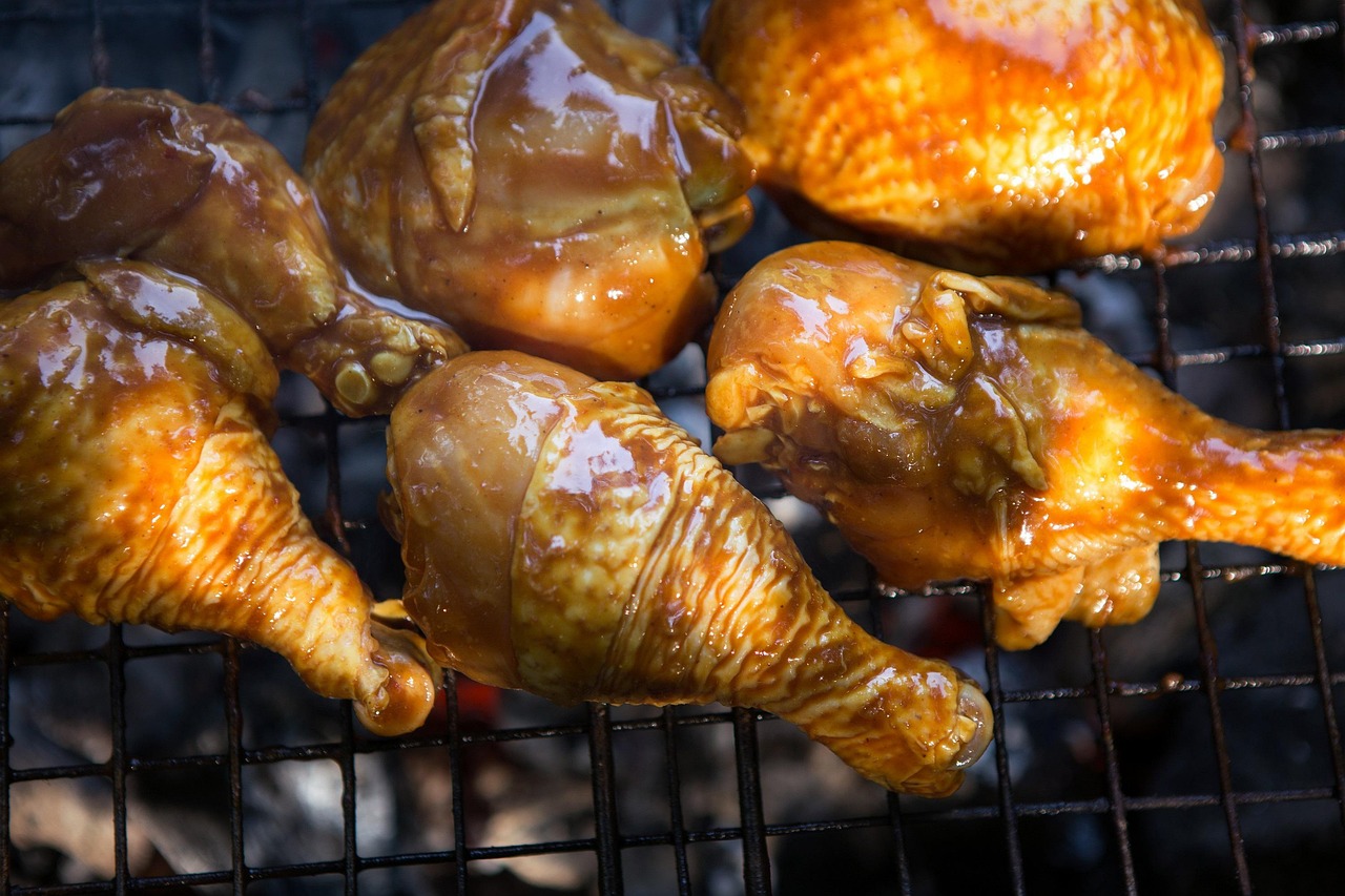 Marinating Chicken Deeply Penetrates and Tenderizes (image credits: pixabay)