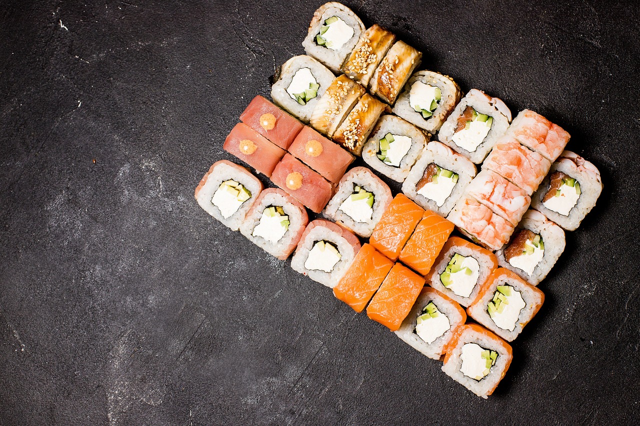 Cauliflower Rice Sushi Rolls (image credits: pixabay)