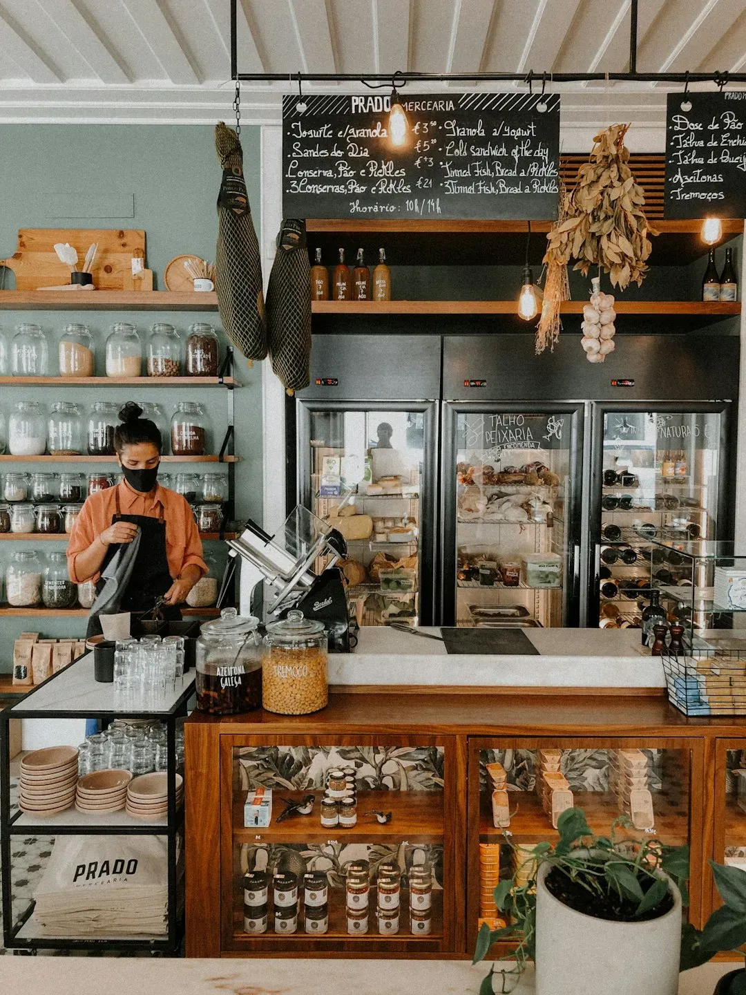 BOGO at the Deli Counter Is Especially Tricky (Image Credits: Unsplash)
