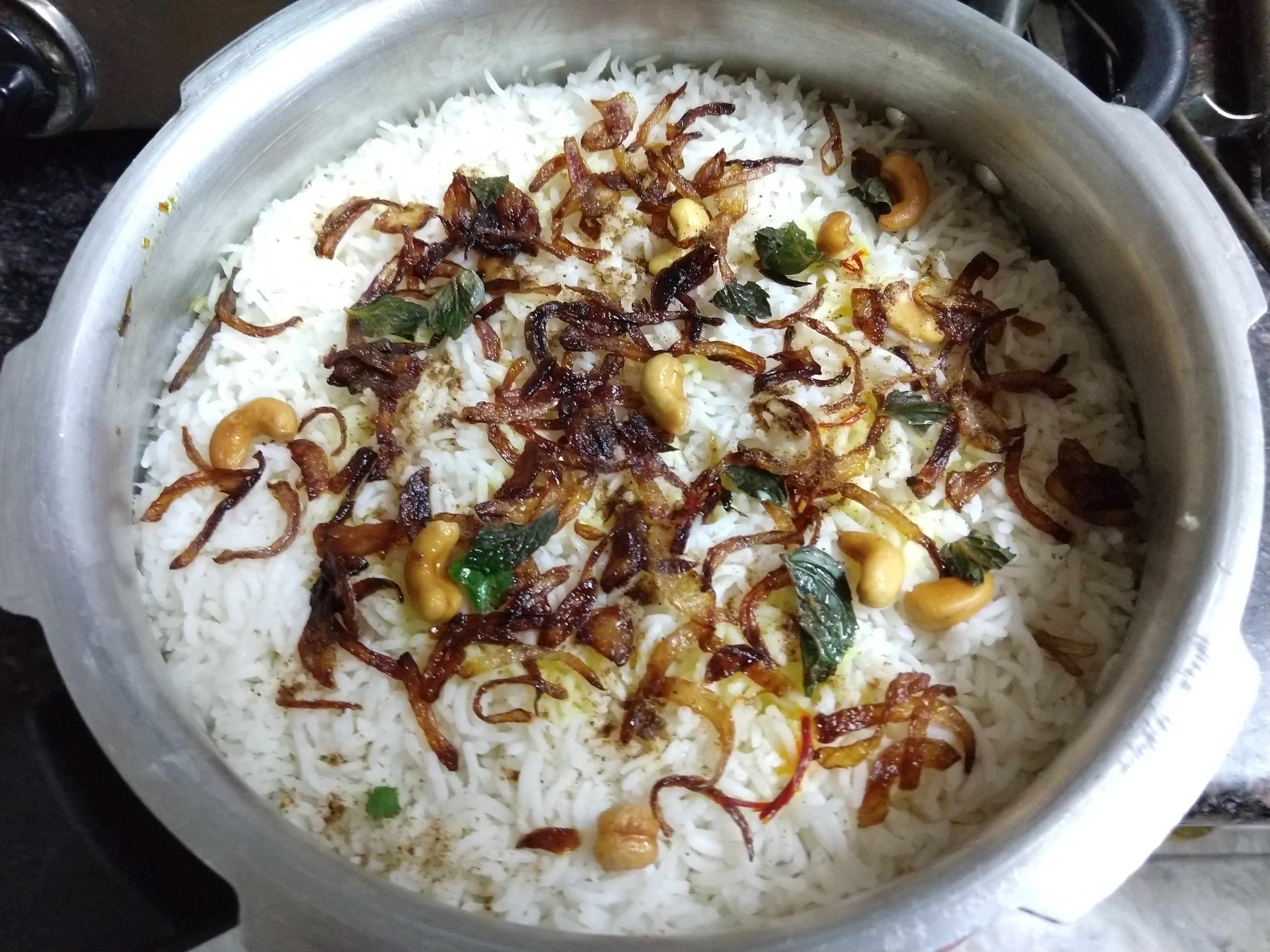 Pressure Cooking: Fast, Nutritious, and Filling (image credits: wikimedia)