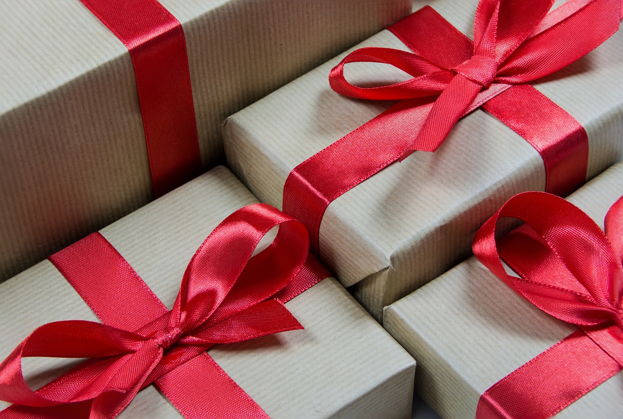 2. Sustainable Packaging Solutions (image credits: pixabay)
