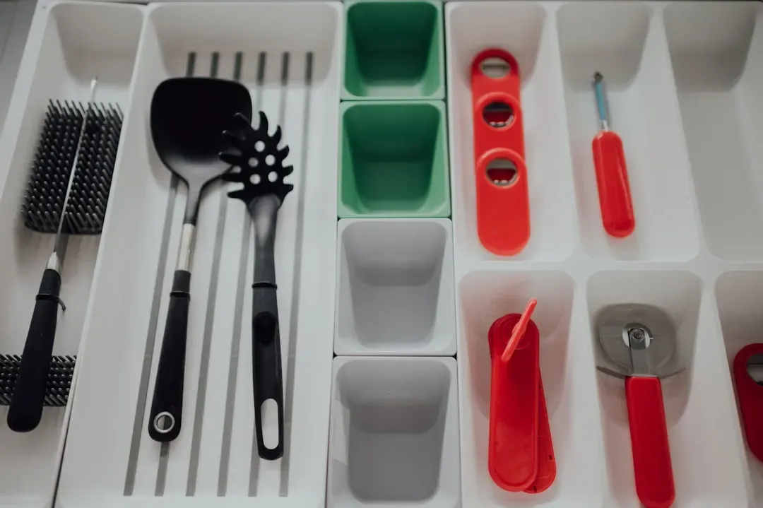 Adaptable Kitchen Tools Make Everything Easier (Image Credits: Unsplash)