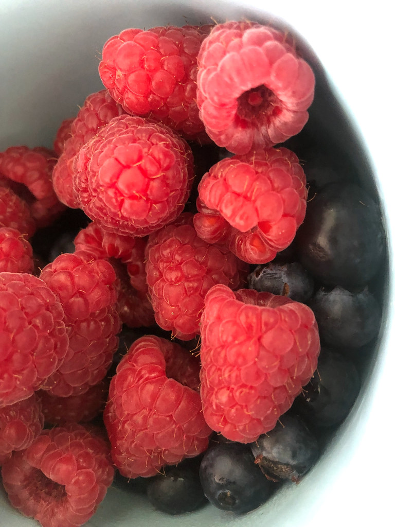 Raspberries: The All-Around Nutritional Star (image credits: flickr)
