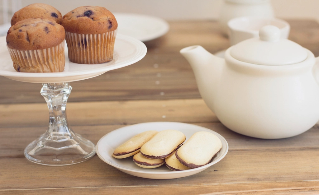 The Revival of Afternoon Tea (image credits: rawpixel)