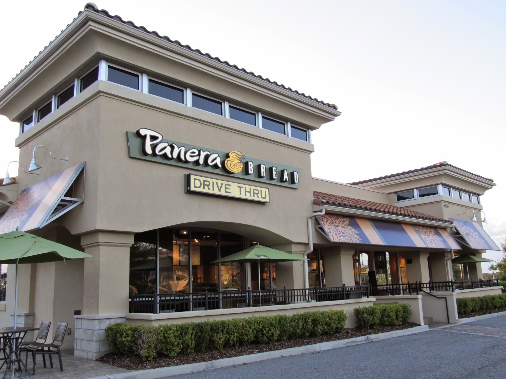 Panera Bread (image credits: wikimedia)