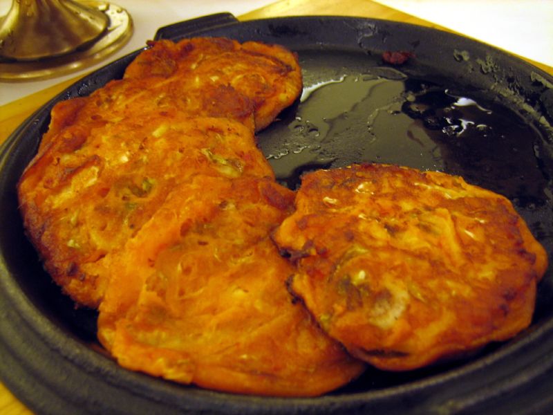 Kimchi Pancake (Kimchi Jeon): Savory Snack With a Kick (image credits: wikimedia)