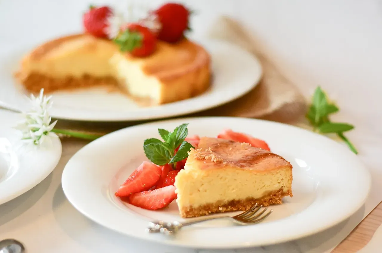 The Cheesecakes Aren't Made Where You Eat Them (Image Credits: Pixabay)