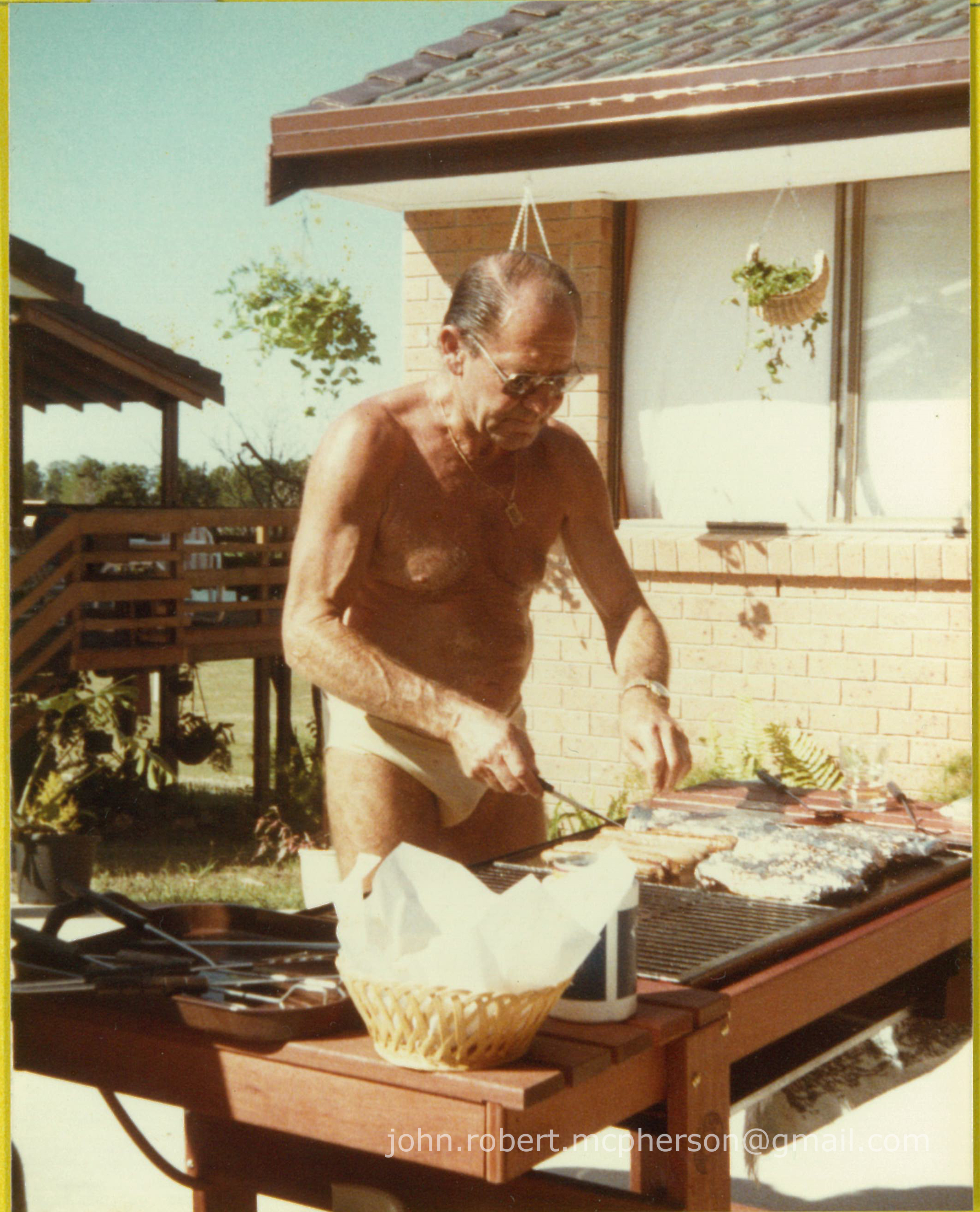 1980s Roots: Nostalgia Meets Innovation (image credits: wikimedia)