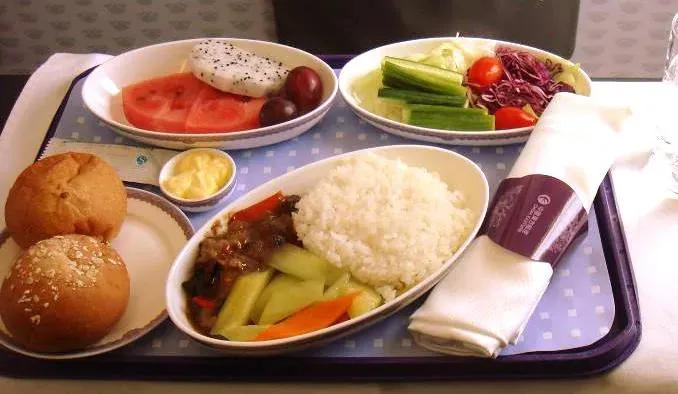 7. Eggs - A Smell That Fills the Cabin Fast (Image Credits: Flickr)