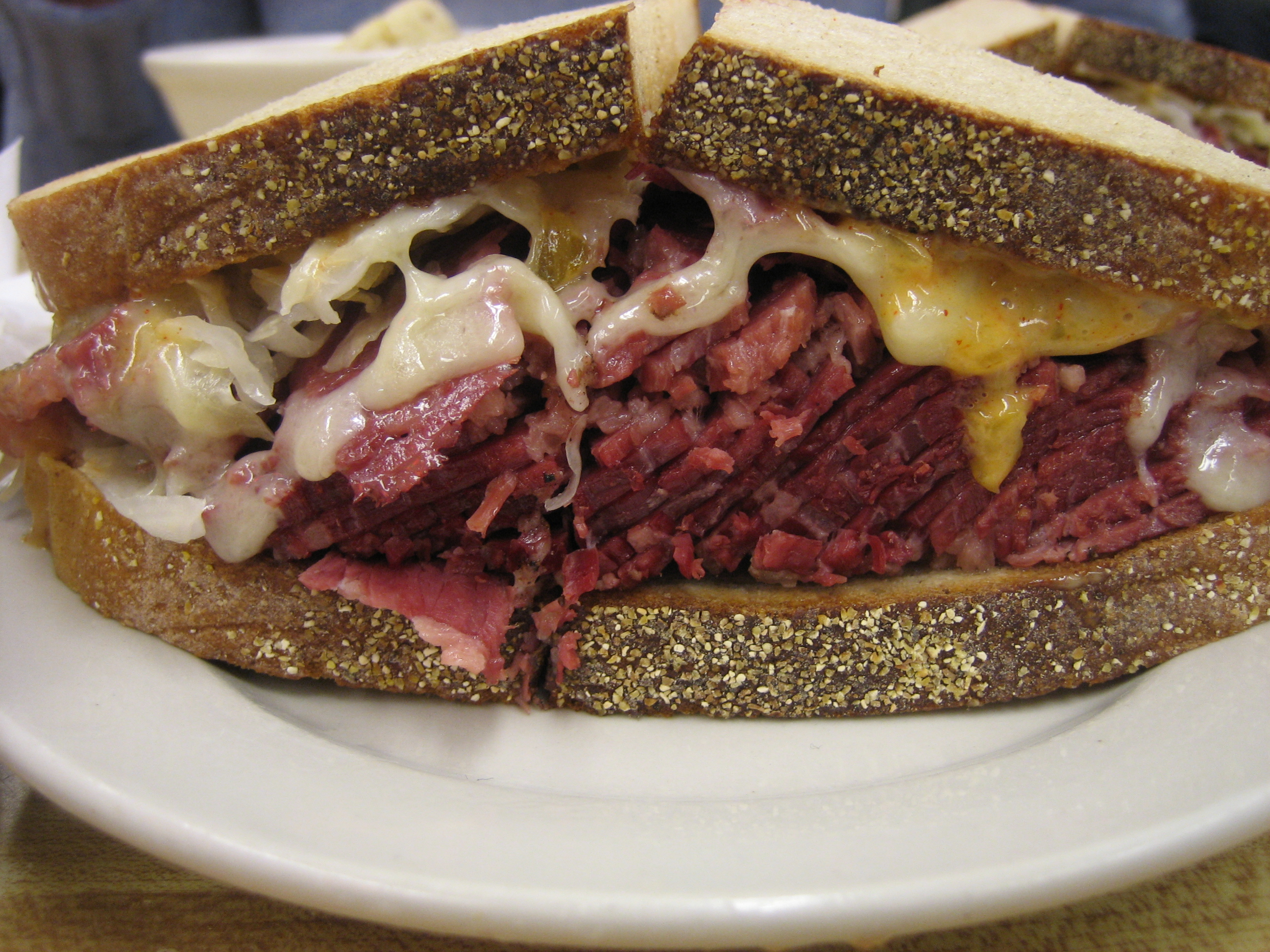 Katz's Delicatessen - New York Deli Excellence (image credits: wikimedia)
