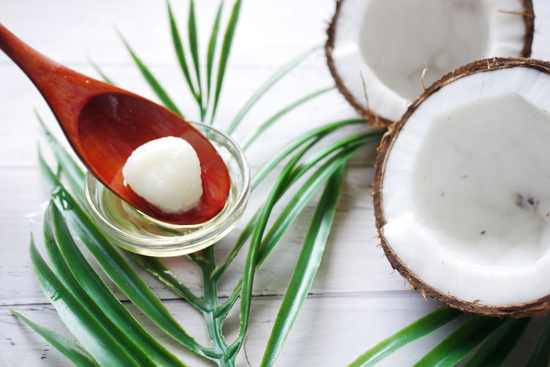 Coconut Oil: The Silky Shield (image credits: unsplash)