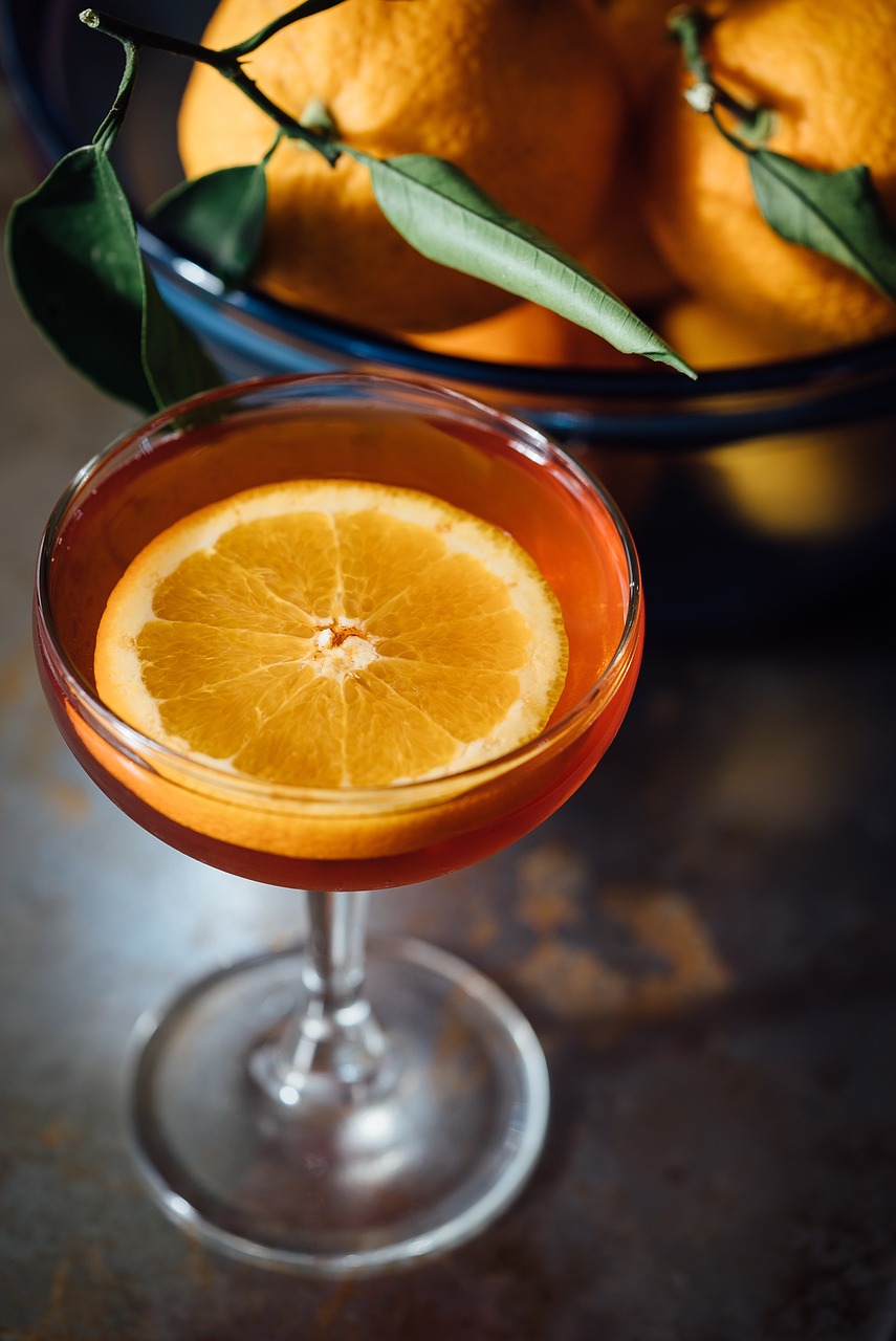 Cocktail Culture: When Citrus Meets Mixology (image credits: pixabay)