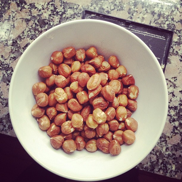 Hazelnuts: The Heart-Healthy Option (image credits: wikimedia)
