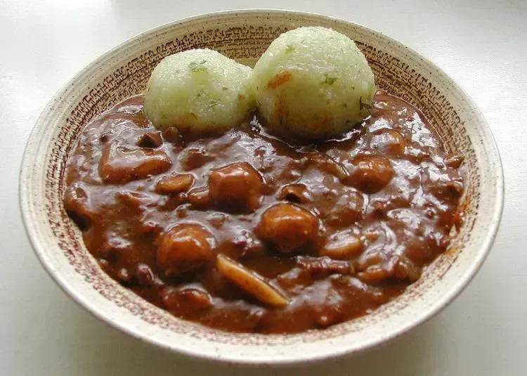 Mock Turtle Soup (Image Credits: Wikimedia)