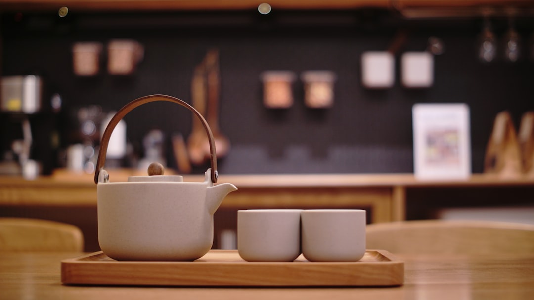 Hot Tea Requests That Servers Dread (Image Credits: Unsplash)