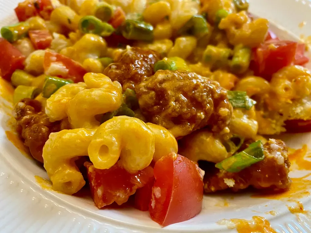 Boston Market Buffalo Style Chicken Mac & Cheese: Carbs With Zero Nutrition (Image Credits: Flickr)