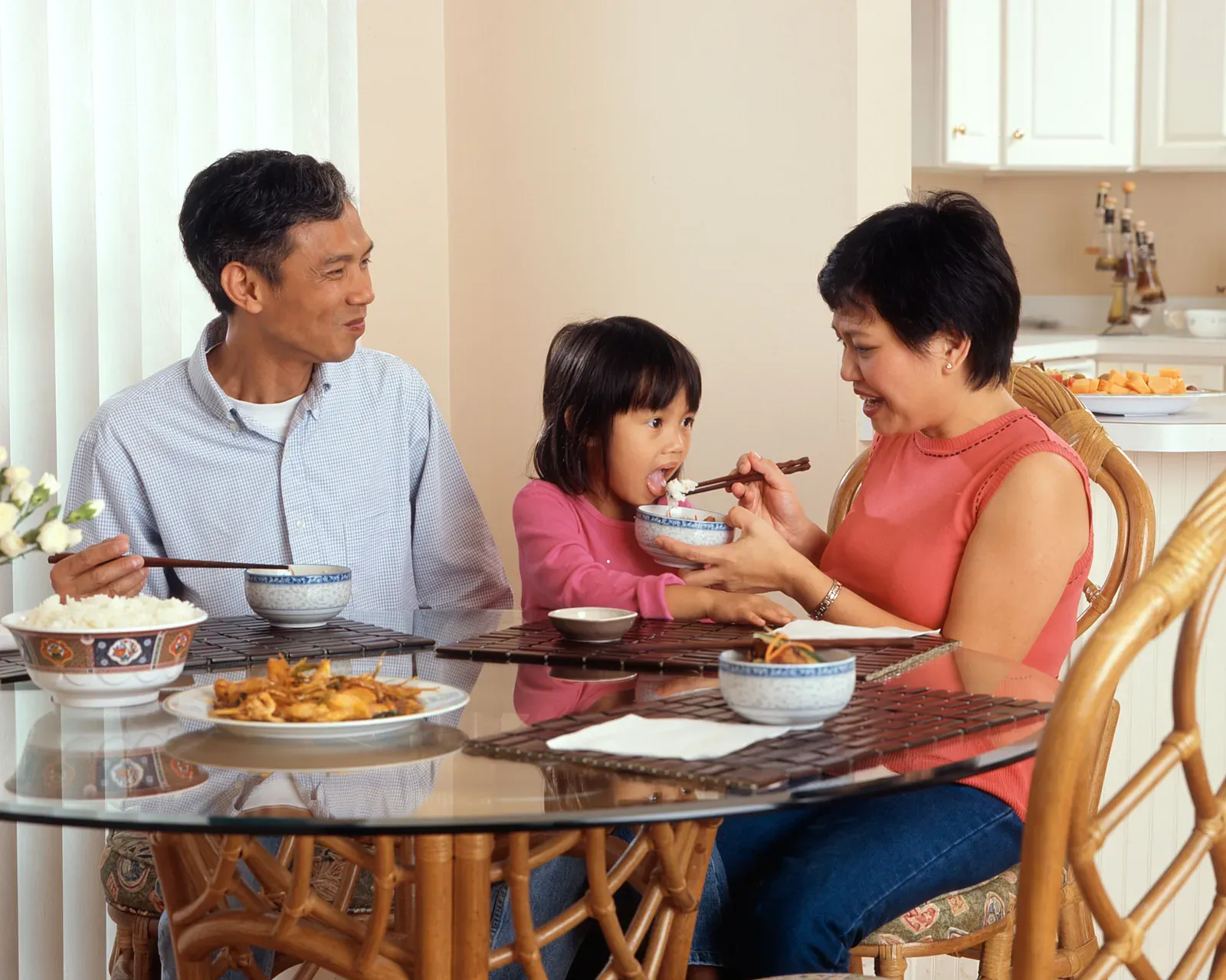 The Mere Exposure Effect and Familiar Flavors (This image was released by the National Cancer Institute, an agency part of the National Institutes of Health, with the ID 7484 (image) (next)., Public domain)