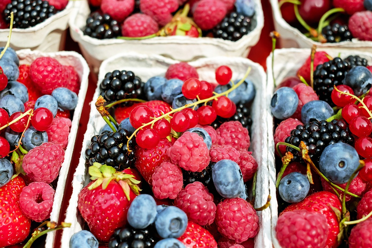 Berries: Tiny Powerhouses of Happiness (image credits: pixabay)