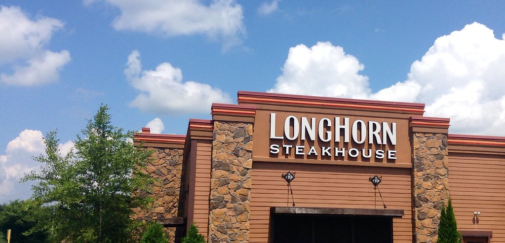 LongHorn Steakhouse: The Outlaw Ribeye Experience (image credits: flickr)