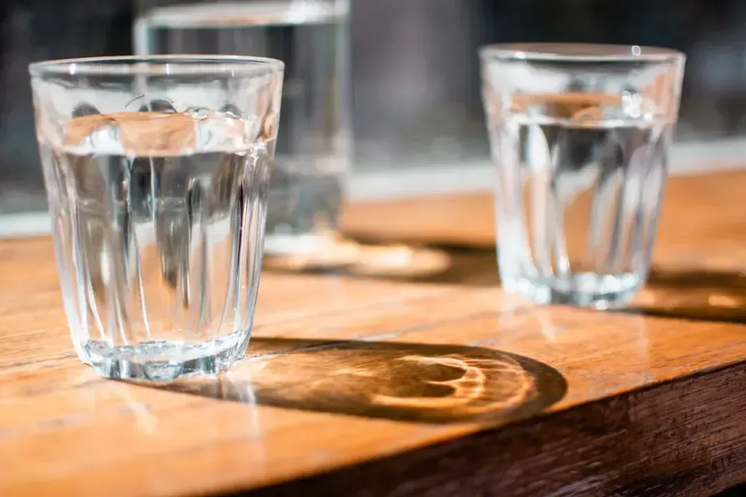 Your Water Glass Behavior Says More Than You Know (Image Credits: Unsplash)