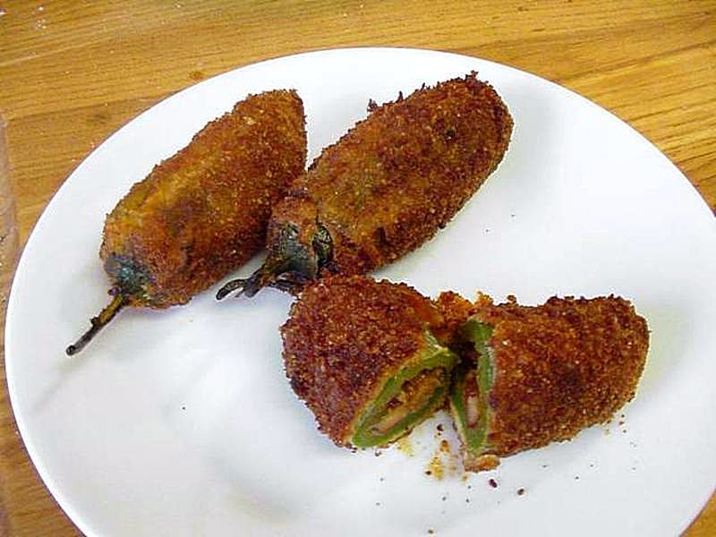 Stuffed Jalapeño Poppers: The Perfect Heat Balance (image credits: By Jon Sullivan, Public domain, https://commons.wikimedia.org/w/index.php?curid=19979292)