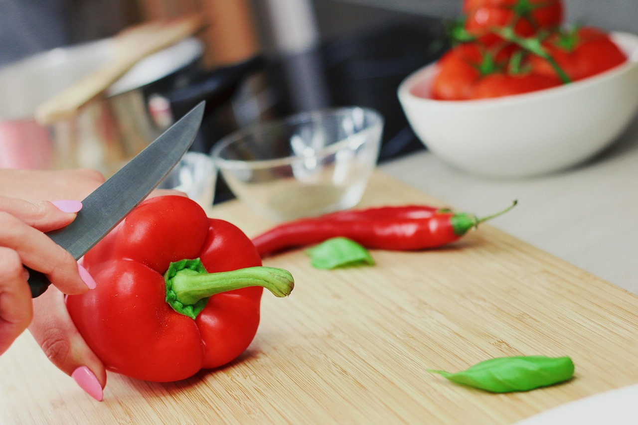 Specialty Peppers with Flavor Profiles You Can't Find Anywhere (image credits: pixabay)