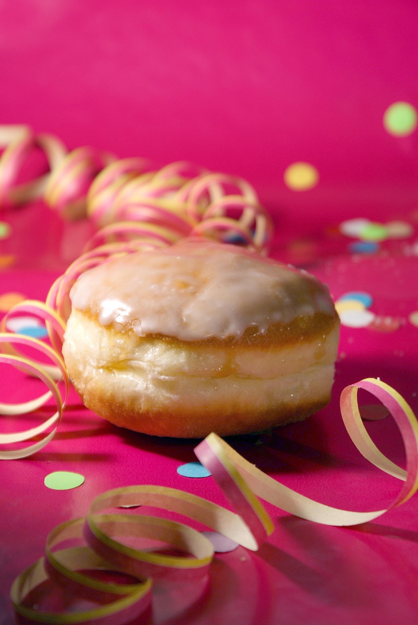 Donuts and Alcohol: A Spirited Pairing (image credits: pixabay)