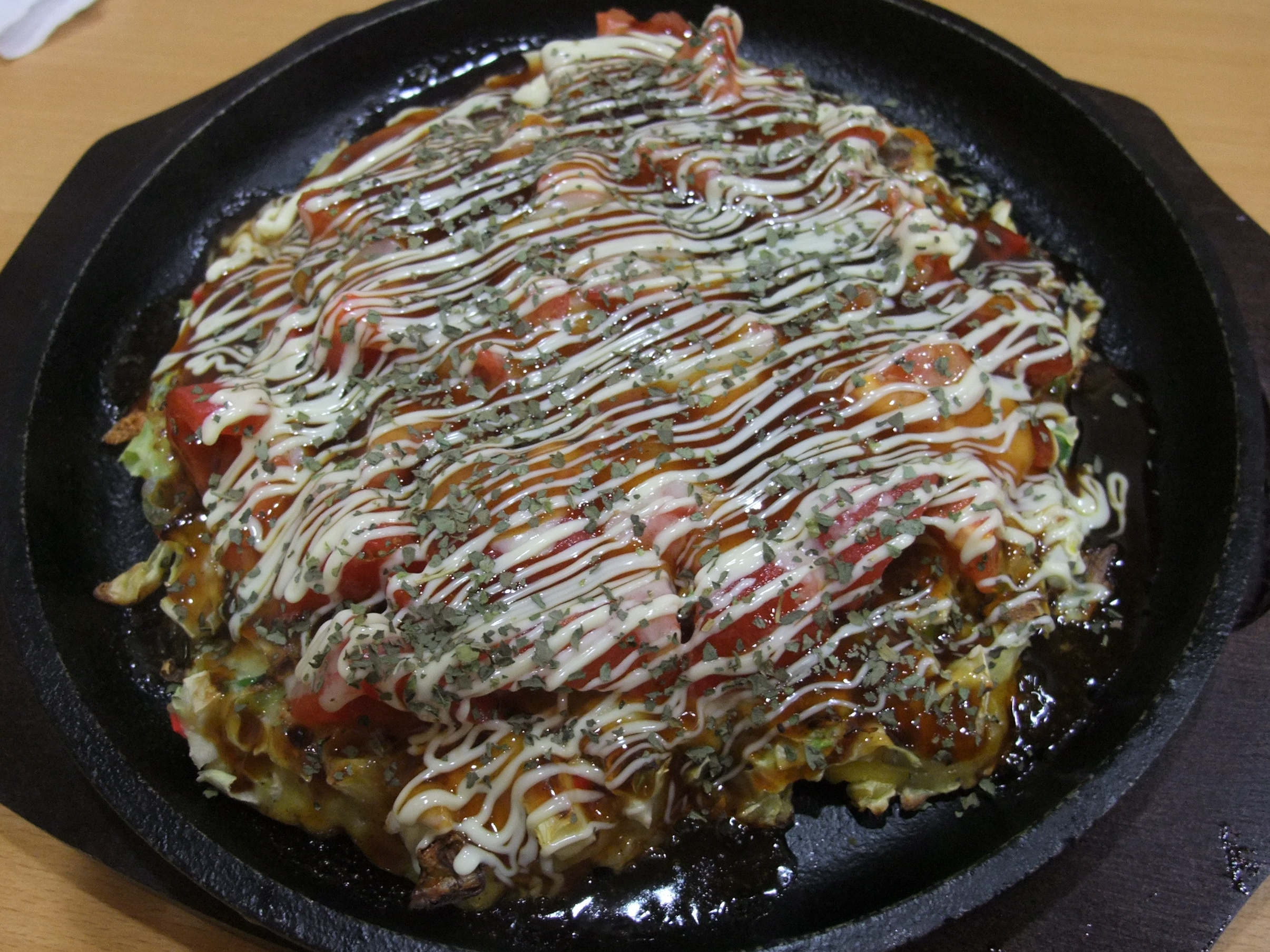 Japan’s Okonomiyaki: The Savory Pancake Trend (image credits: wikimedia)